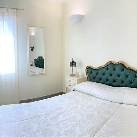 Alvino Bed and breakfast 3*
